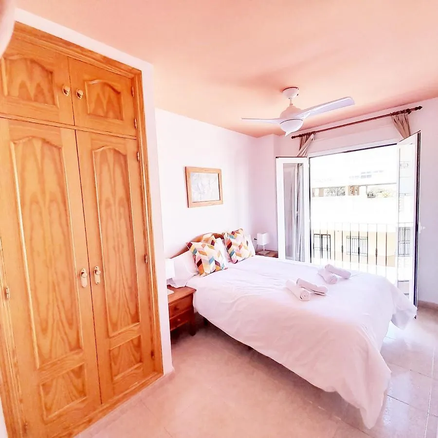 Apartamentos Vicenta Playa Carihuela Торремолинос