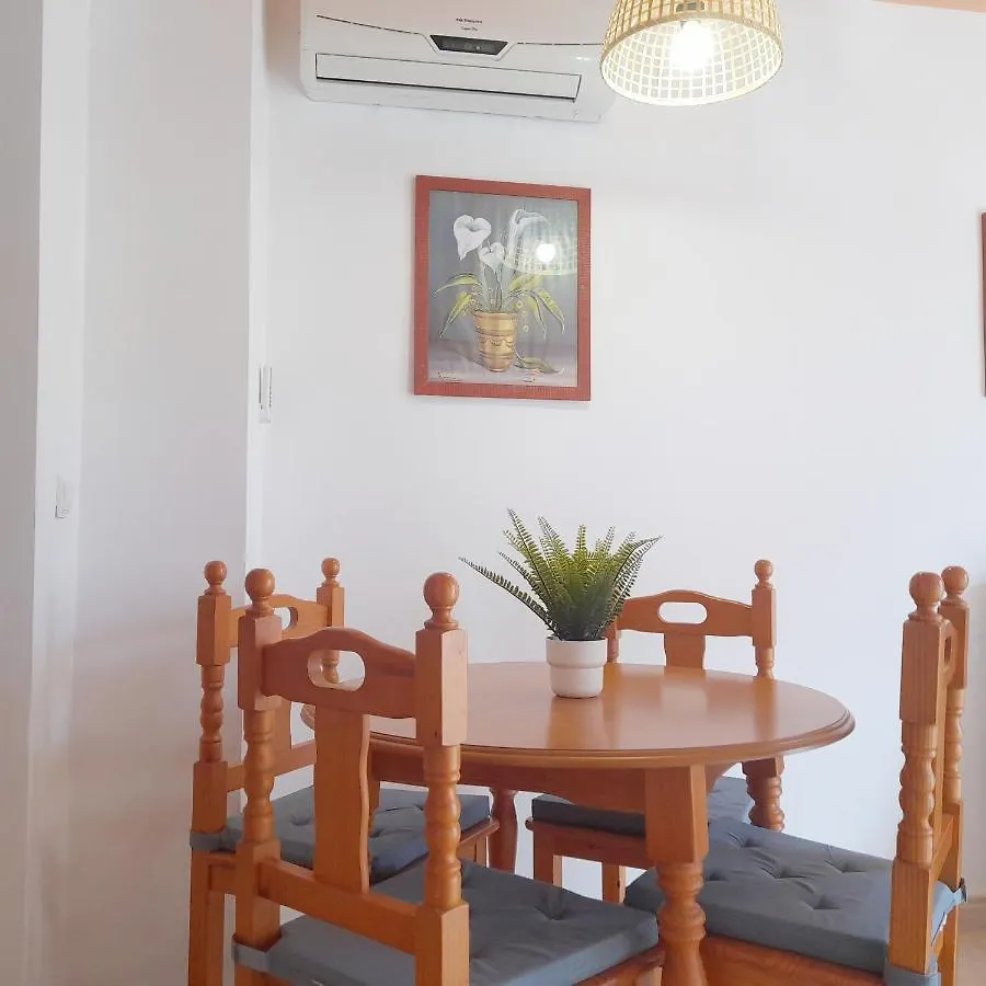 Apartamentos Vicenta Playa Carihuela Торремолинос Апартаменты