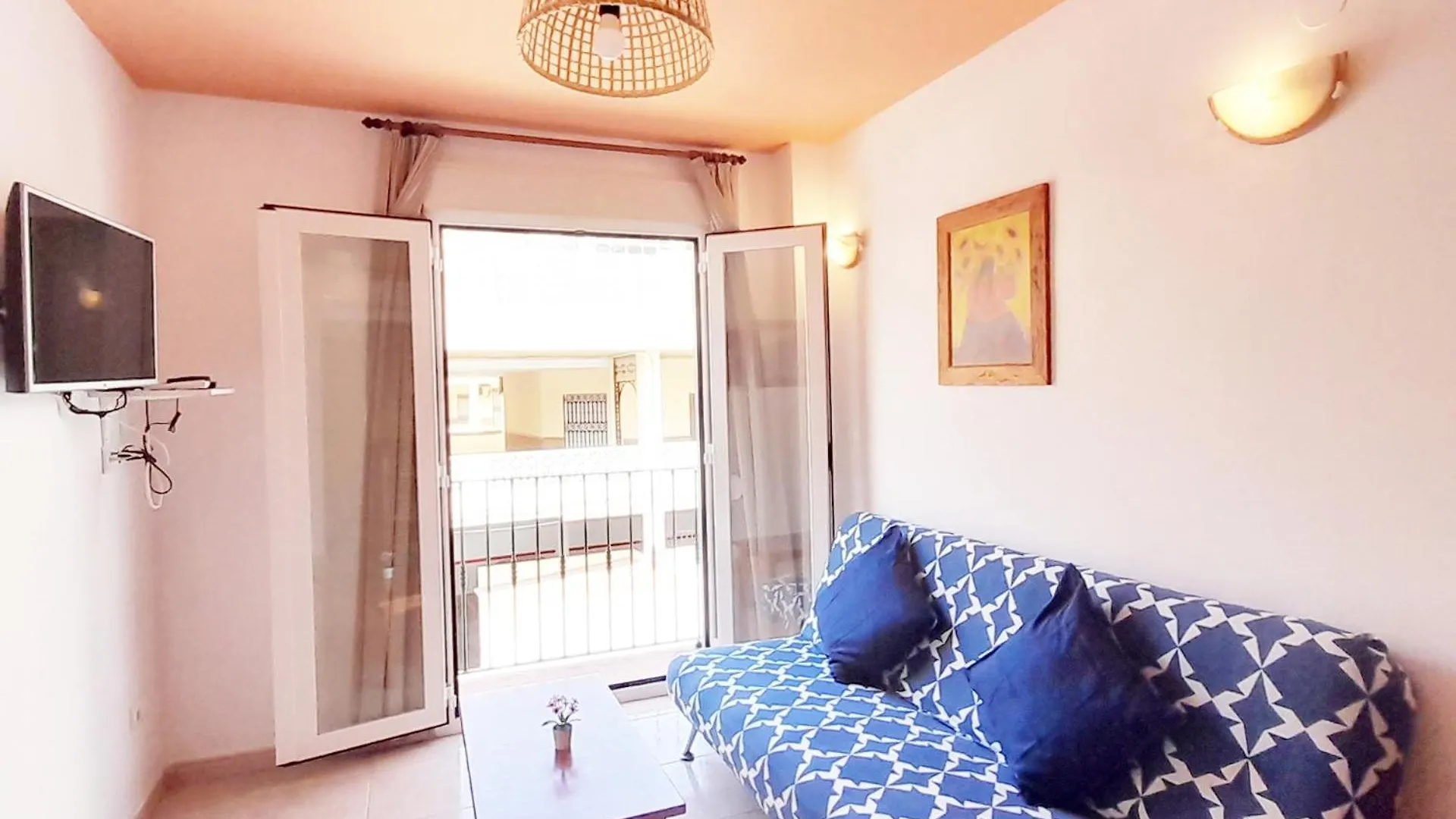 Apartamentos Vicenta Playa Carihuela Торремолинос Апартаменты