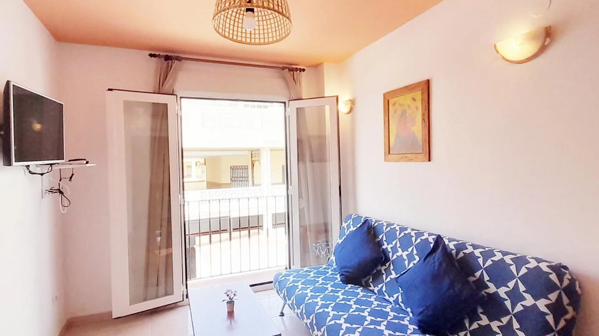 Apartamentos Vicenta Playa Carihuela Торремолинос