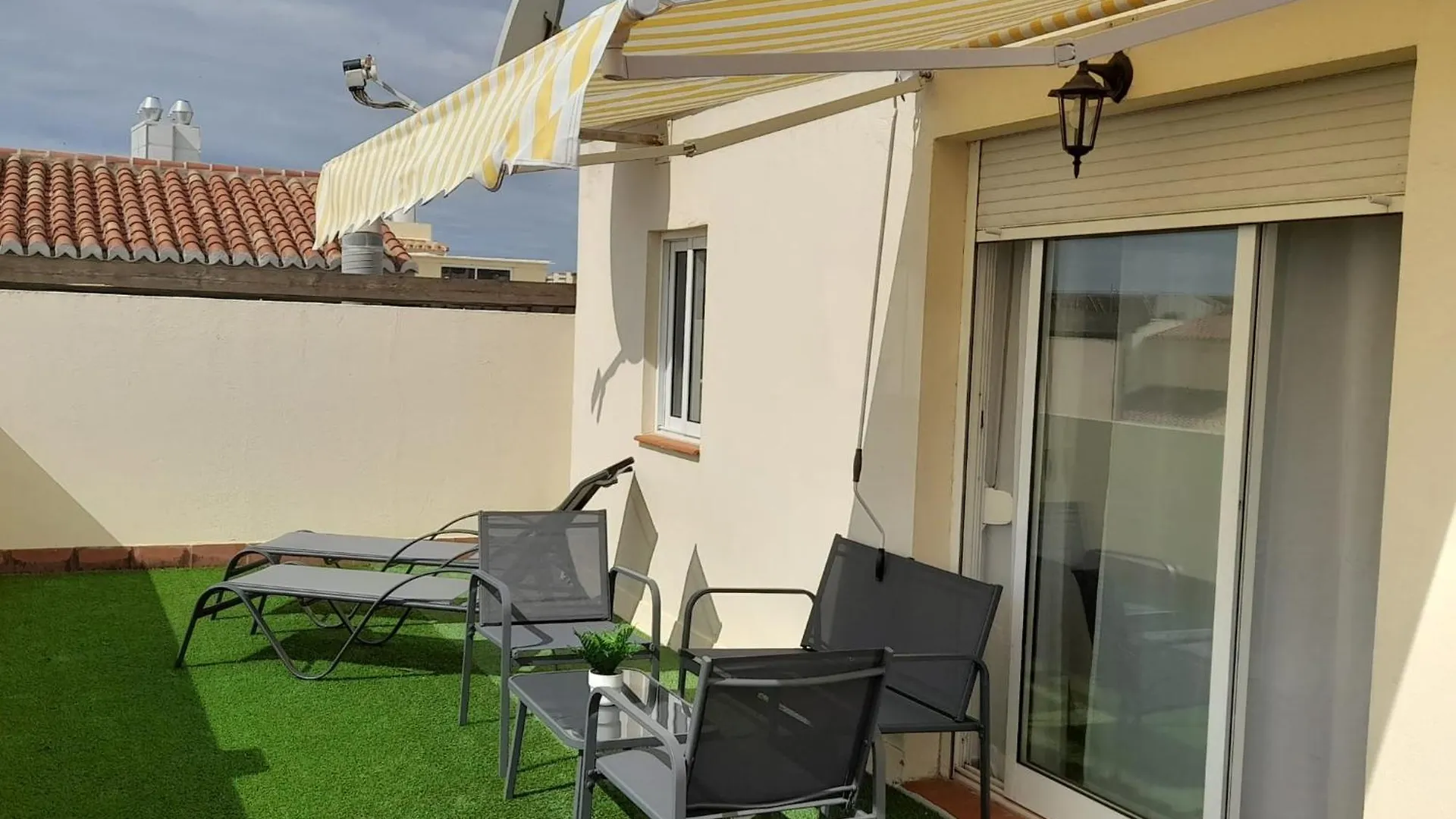 Apartamentos Vicenta Playa Carihuela Торремолинос Апартаменты