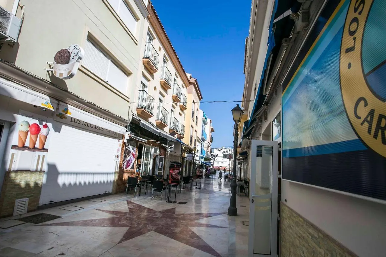 Apartamentos Vicenta Playa Carihuela Τορρεμολίνος